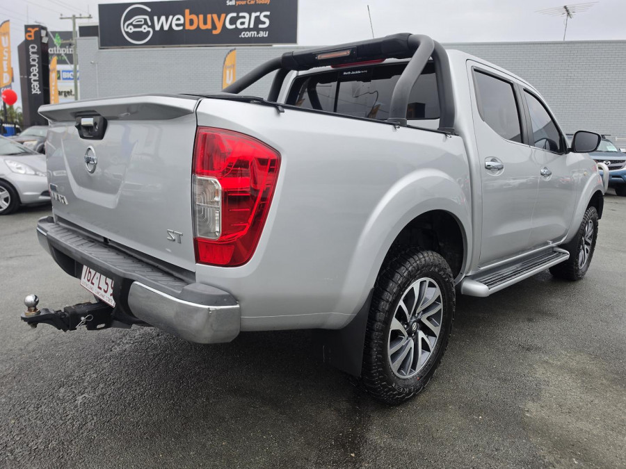 2015 Nissan Navara D23 ST Dual Cab Pickup Image 7