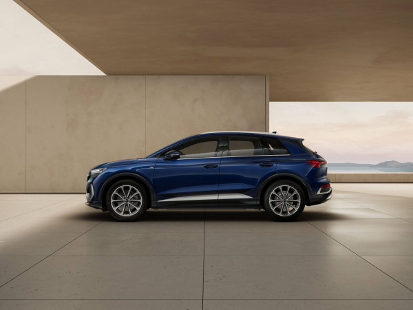 2025 MY24 Audi Q4 e-tron F4 55 SUV image 6