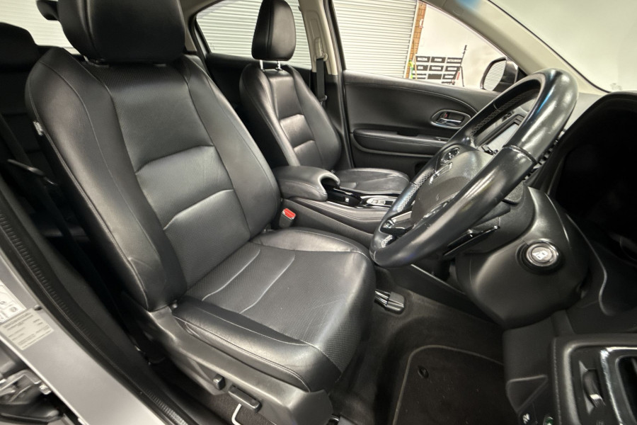 2019 MY20 Honda HR-V  VTi-LX SUV Image 21