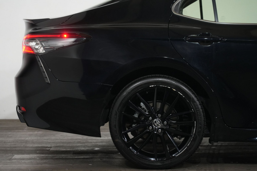 2021 Toyota Camry SX Hybrid Sedan Image 6