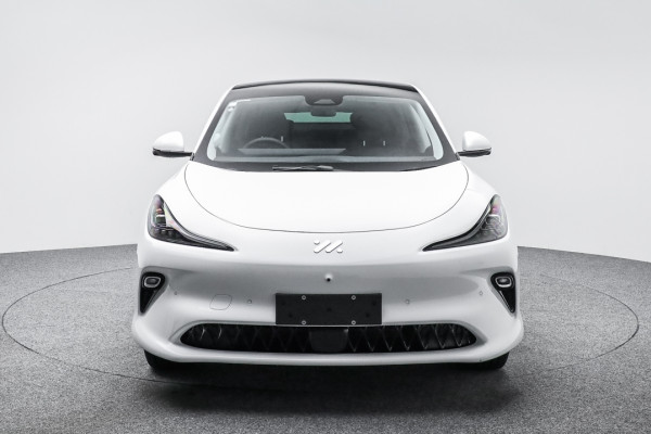 2026 MG IM6 Platinum SUV Image 2