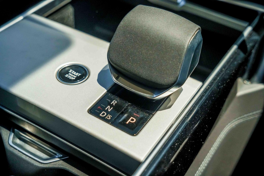 2024 MY25 Land Rover Range Rover L460 D350 Autobiography SUV