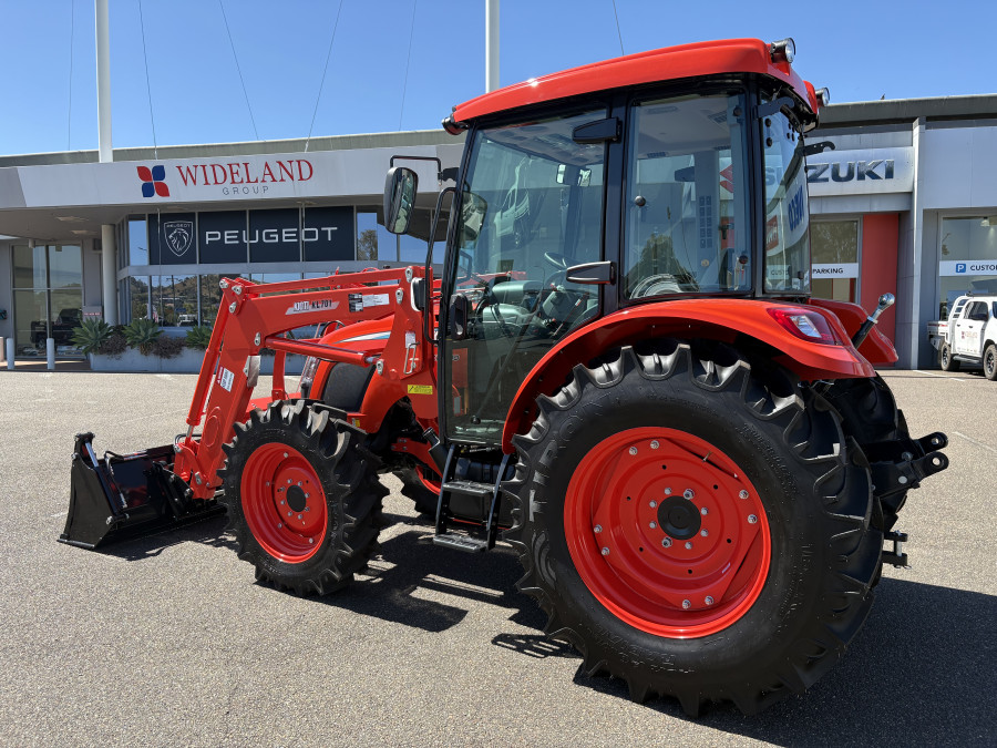 2025 Kioti RX8030 CAB TRACTOR w/ LOADER & BUCKET  RX8030 Tractors Image 3