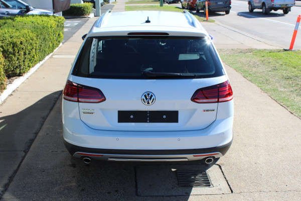 2019 Volkswagen Golf Alltrack 7.5 132TSI Suv Image 5