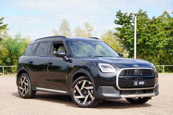 2024 MINI Countryman U25 C Favoured Other