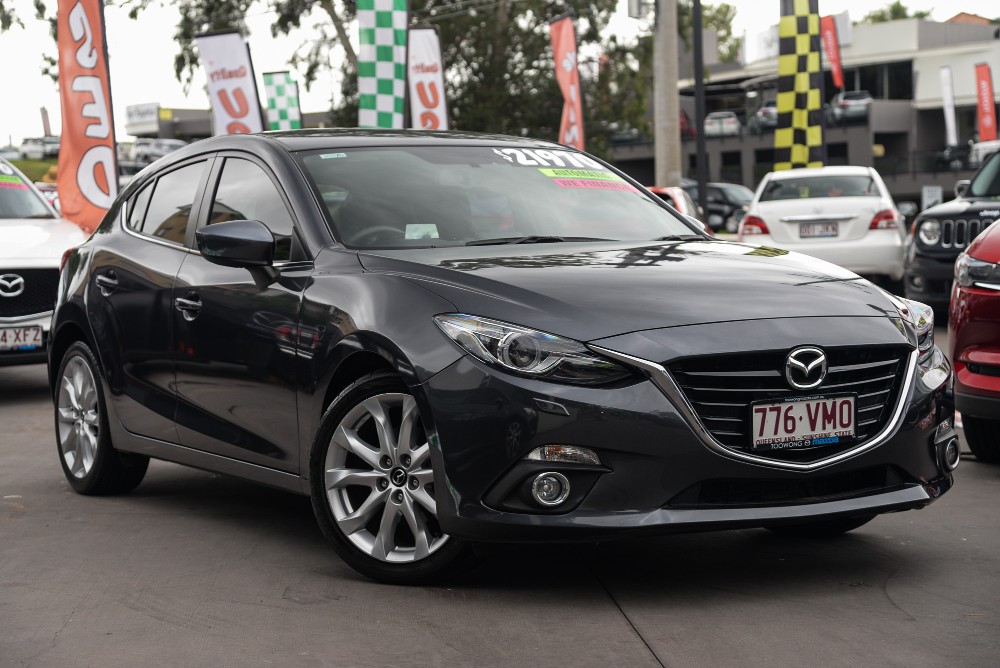 2015 Mazda 3 Hatch Image 1