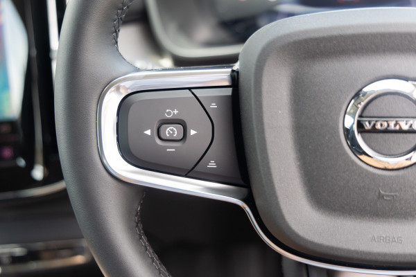 2026 Volvo XC40 XZ Plus B4 SUV image 14