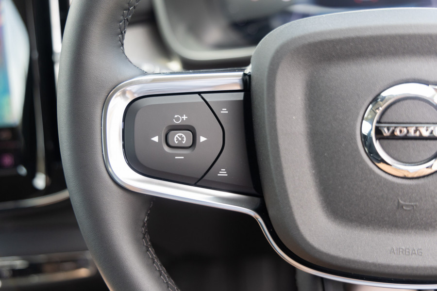 2026 Volvo XC40 XZ Plus B4 SUV