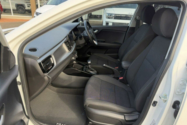 2020 MY21 Kia Rio YB Sport Hatch Image 10