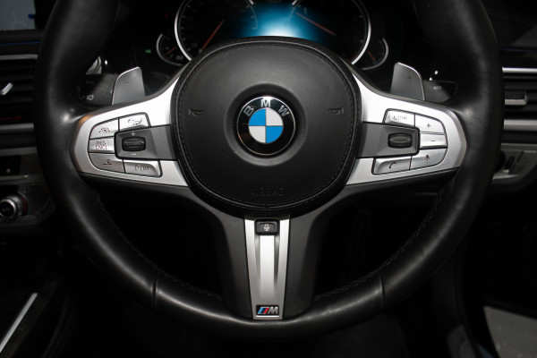2018 BMW 7 Series 30d Sedan image 22