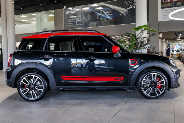 2023 MINI Countryman F60 LCI JCW Classic SUV image 3