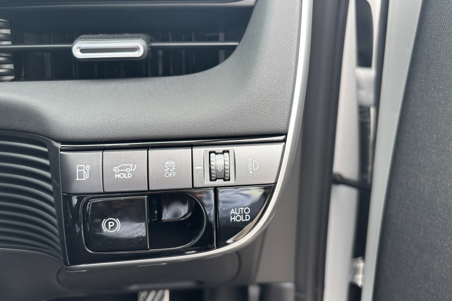 2025 Hyundai IONIQ 5 NE.V5 DYNAMIQ SUV Image 17