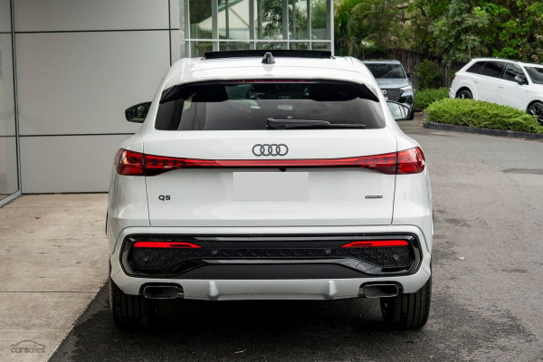 2026 Audi Q5 e-hybrid 270kW SUV