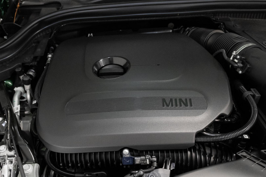 2026 MINI Cooper F66 S Favoured Hatch