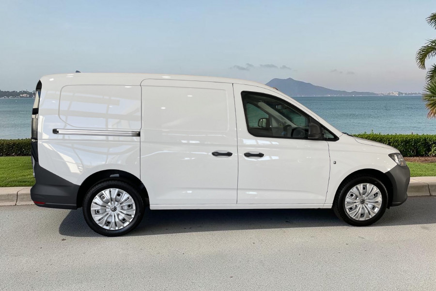 2025 Volkswagen Caddy 5 Maxi Van Image 2