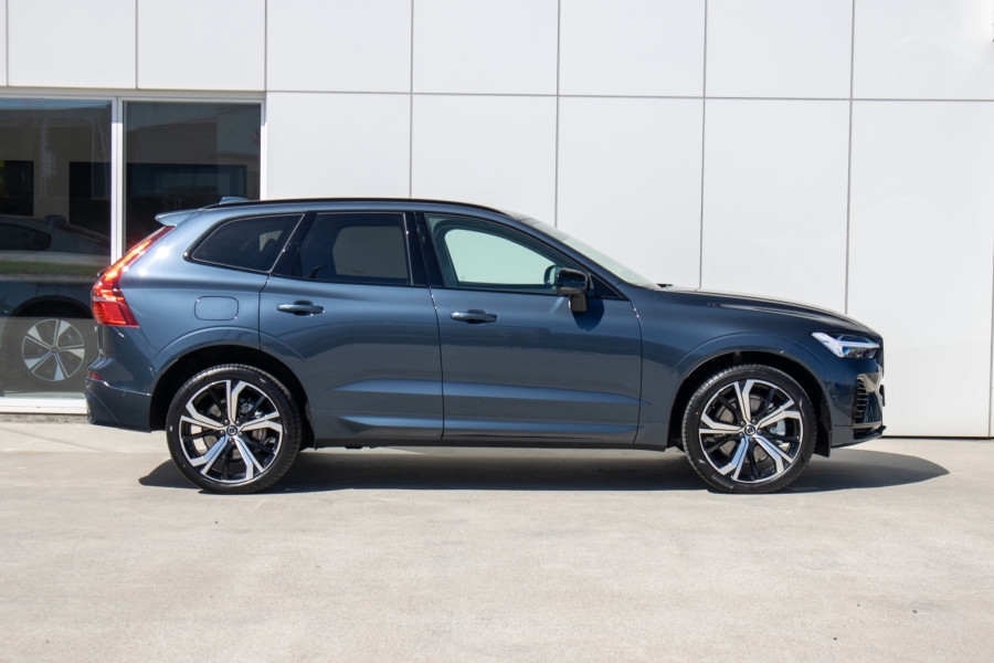 2025 Volvo XC60 UZ Ultra T8 Plug-In Hybrid SUV Image 16