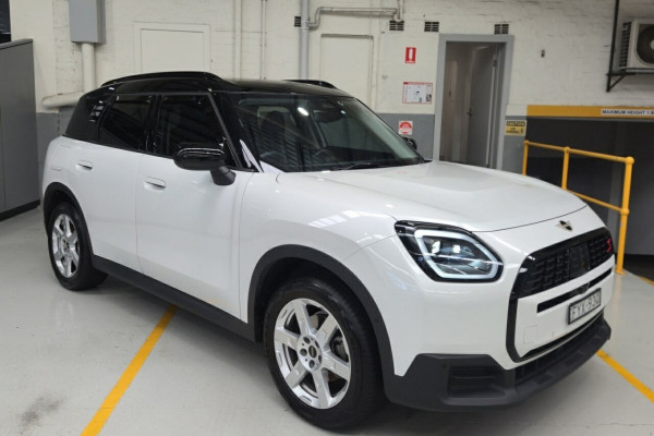 2024 MINI Countryman U25 S Classic Wagon Image 2