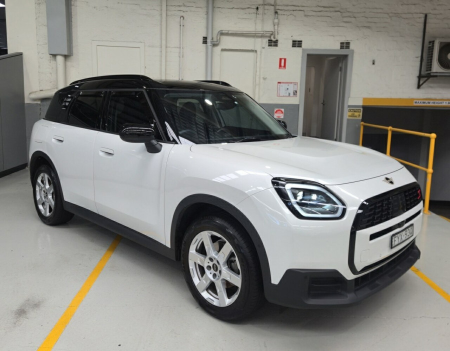 2024 MINI Countryman U25 S Classic Wagon Image 2