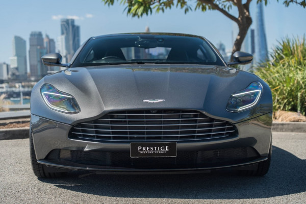 2018 Aston Martin DB11 Coupe Image 6