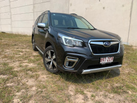 Subaru Forester 2.5i-S S5