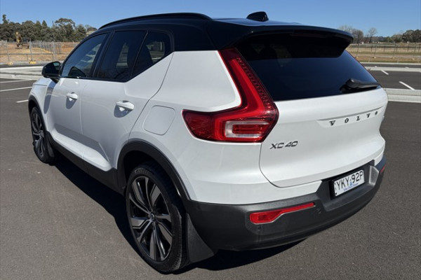 2021 MY22 Volvo XC40 XZ Recharge Pure Electric SUV Image 5