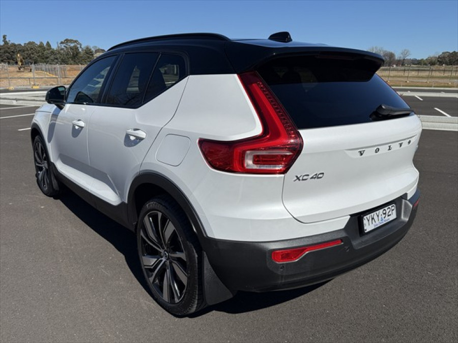 2021 MY22 Volvo XC40 XZ Recharge Pure Electric SUV Image 5