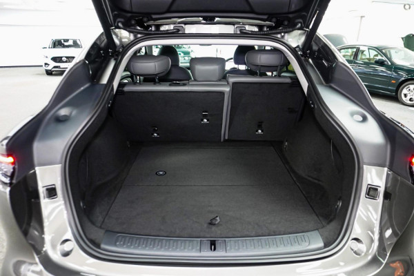 2026 MY25 MG IM6 S12L Premium SUV Image 8