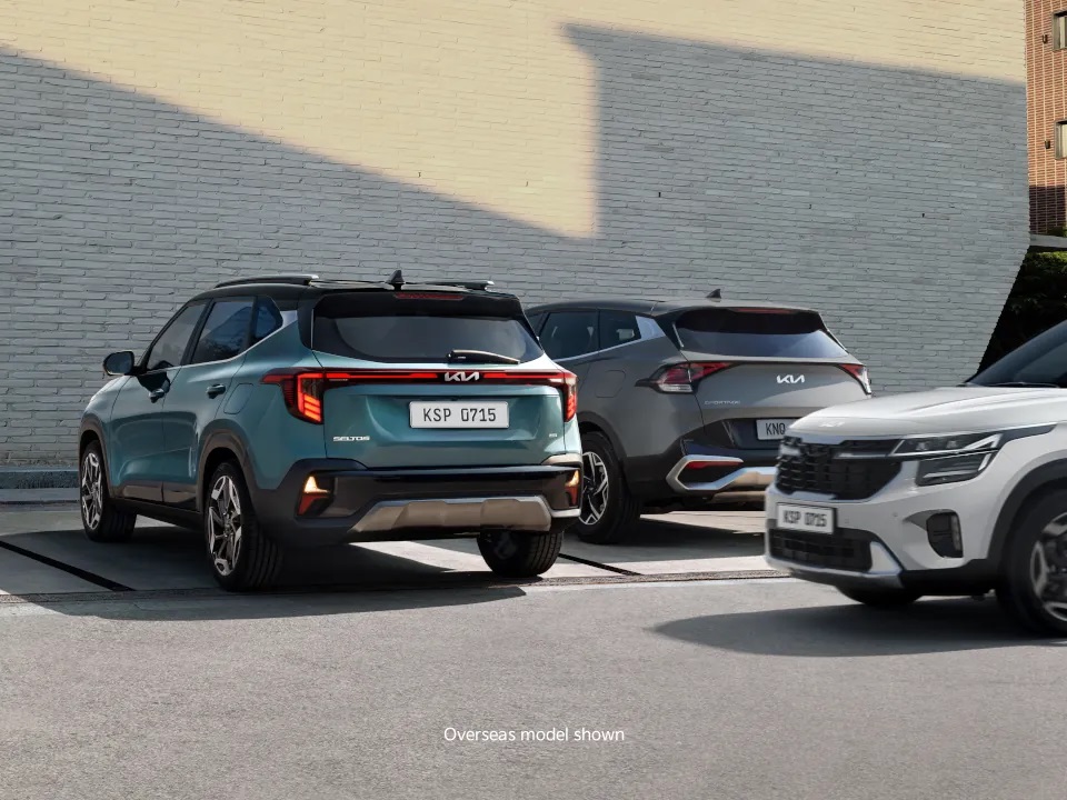 Rear Cross-Traffic Collision Avoidance Assist (RCCA)*