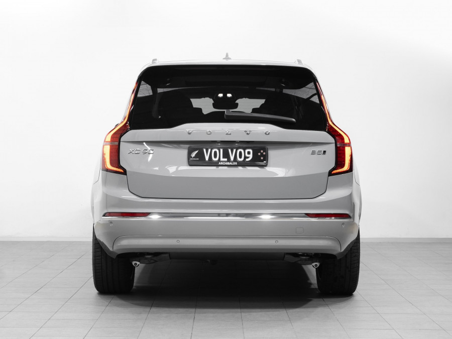 2026 Volvo XC90 L Series B5 Plus 2L MHEV AWD SUV Image 7