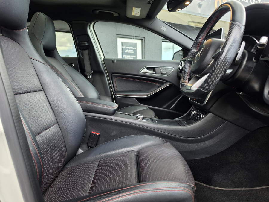 2016 Mercedes-Benz GLA-Class X156 GLA180 SUV Image 27