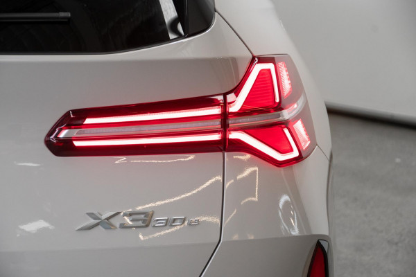 2026 BMW X3 G45 30e xDrive SUV image 24