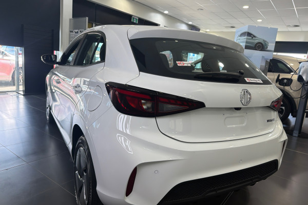 2025 MY25.5 MG MG3 ZP22 Vibe Hatch Image 4