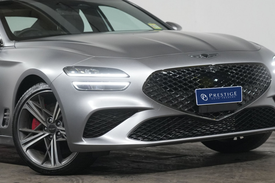 2025 Genesis G70 3.3t Sport Lux Sedan Image 2