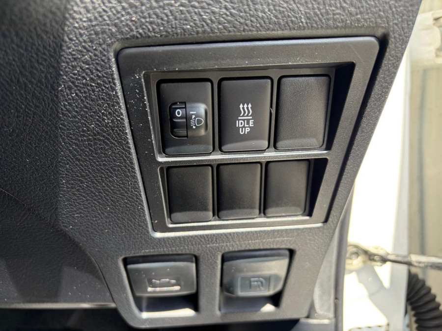 2017 Toyota Fortuner GUN156R GX SUV Image 20