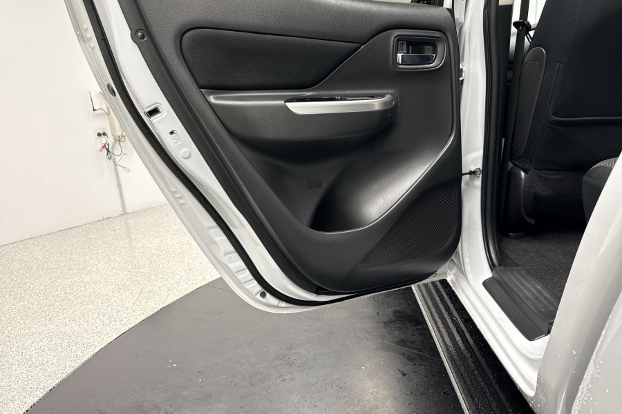 2021 Mitsubishi Triton MR GLS Ute Image 14
