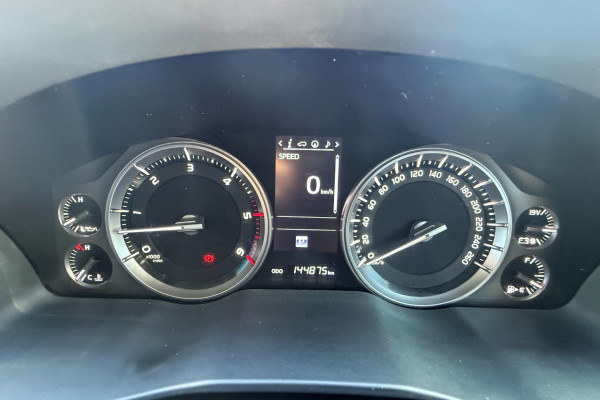 2019 Toyota LandCruiser VDJ200R VX SUV Image 15