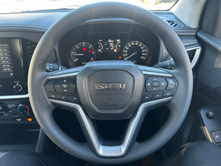 2026 MY25.5 Isuzu MU-X RJ LS-M SUV Image 11