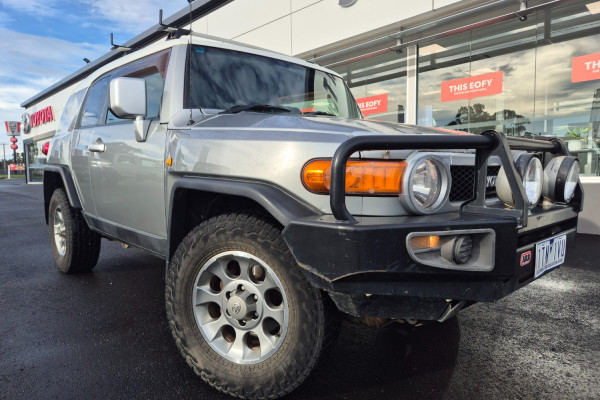 2012 MY13 Toyota FJ Cruiser GSJ15R  SUV Image 1