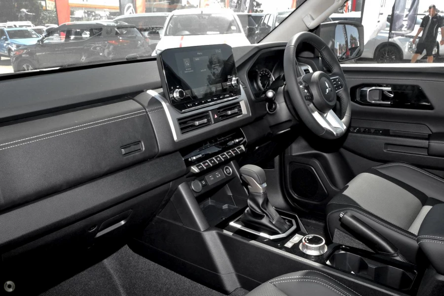 2025 Mitsubishi Triton MV GLS Ute Image 5