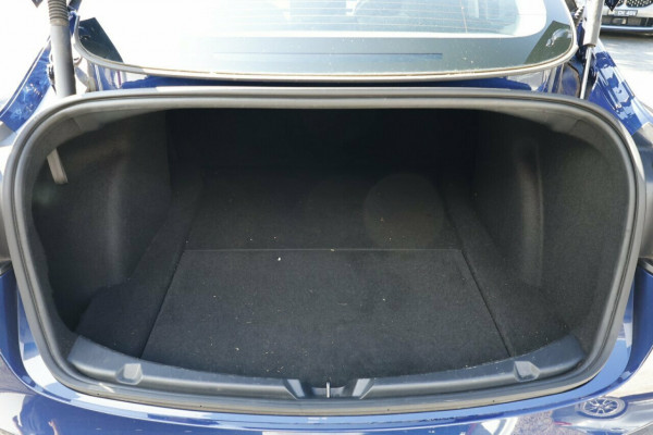 2022 Tesla Model 3  Long Range Sedan Image 23
