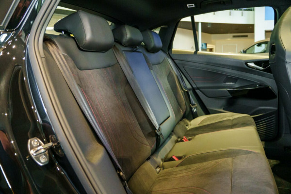 2025 Volkswagen ID. 5 E2 GTX SUV Image 9
