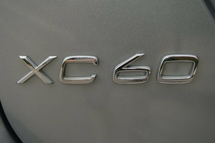 2015 Volvo XC60 LUXURY Suv Image 20