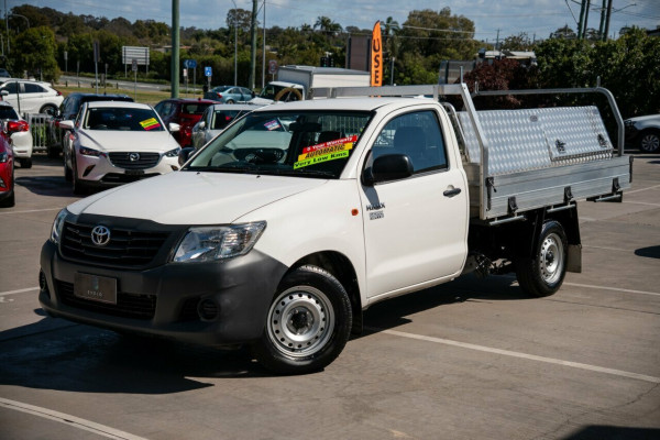 2015 MY14 Toyota HiLux WorkMate Single Cab Chassis Image 1