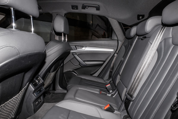 2022 Audi Q5 FY 40 TDI S Line SUV image 9