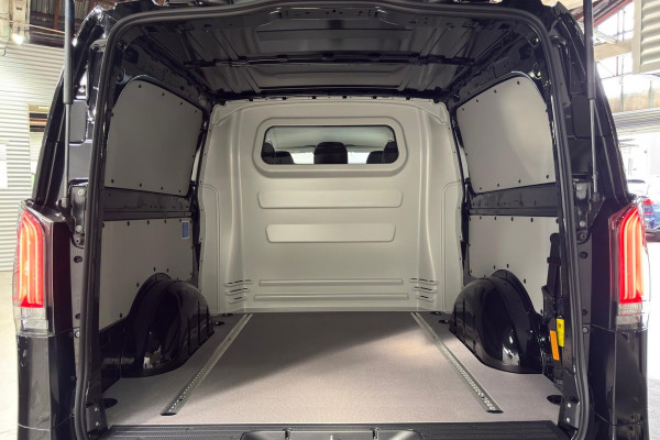 2026 Mercedes-Benz Vito 447 119CDI LWB Van Image 4