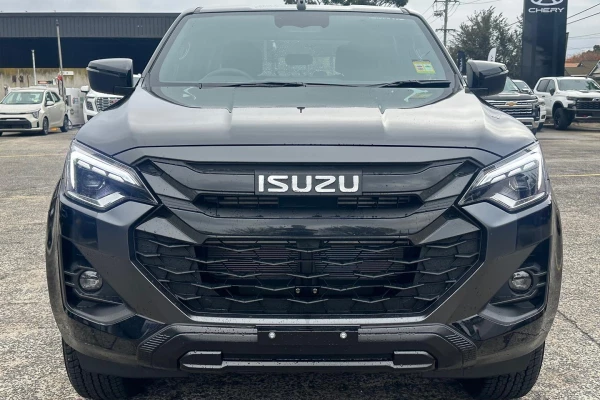 2026 MY25.5 Isuzu D-MAX RG X-RIDER Ute Image 2