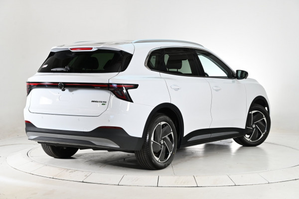 2026 MG MGS5 EV Essence 62 SUV Image 2