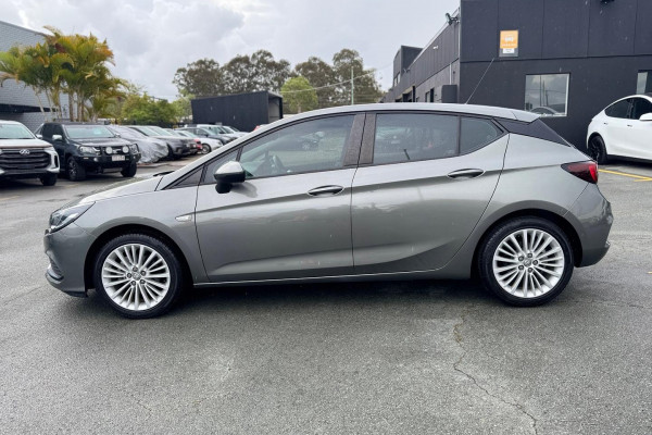 2017 Holden Astra BK R Hatch Image 11