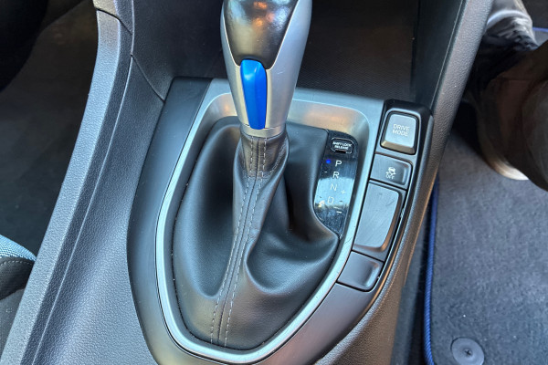 2019 MY20 Hyundai Veloster JS  Coupe Image 18
