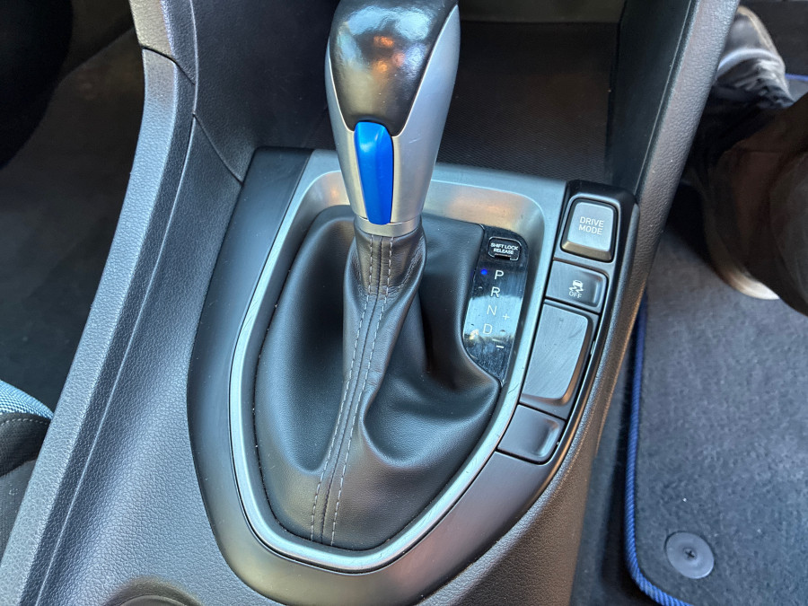 2019 MY20 Hyundai Veloster JS  Coupe Image 18